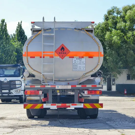 Export-Grade-Sinotruk-6X4-10000L-off-Road-Fuel-Tank-Truck