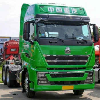 Low Mileage 400HP Heavy Duty Tractor Truck 30t Load Capacity with Air-Conditioned Cab